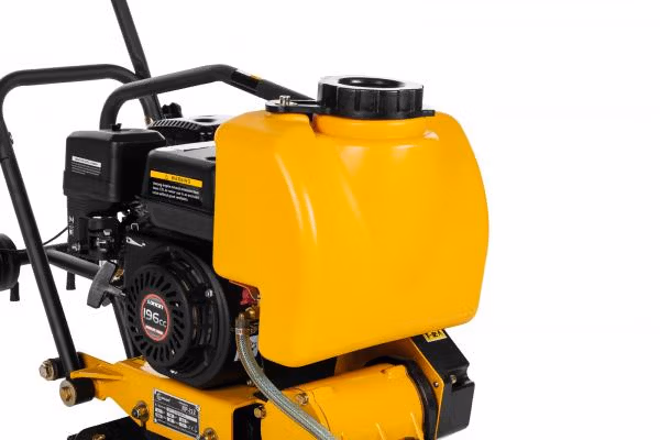 Compactor Plate Wacker Plate compactor Lumag RPi12 10.5KN 15" Petrol with Water System - Image 3