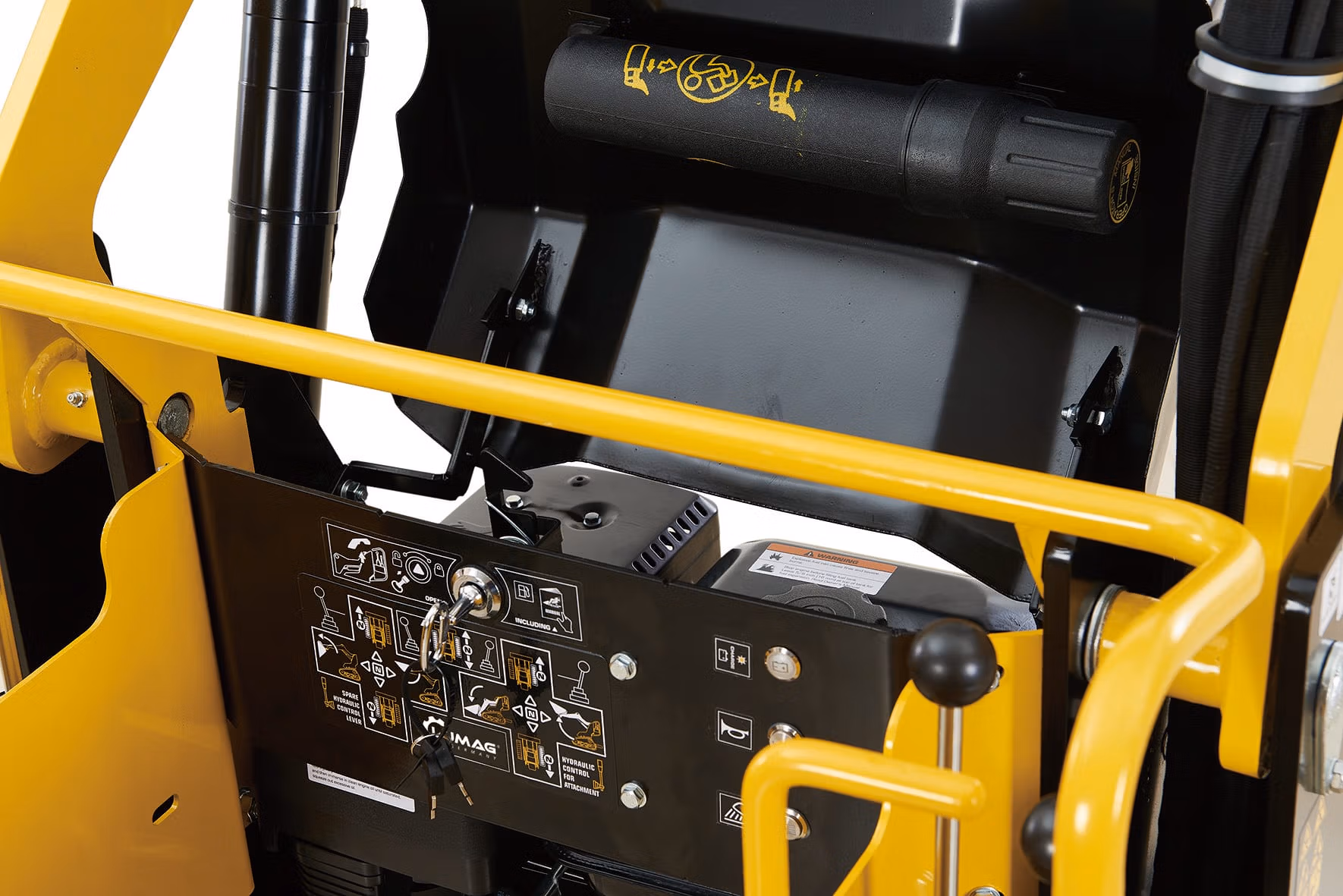 Multi Truck ride on multi tool loader Lumag MT250 Includes loader bucket - Image 7