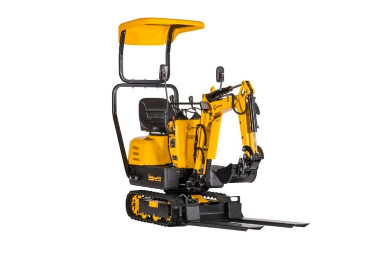 Mini Digger with ROPS 600KG Micro digger Incudes accessories Lumag ...