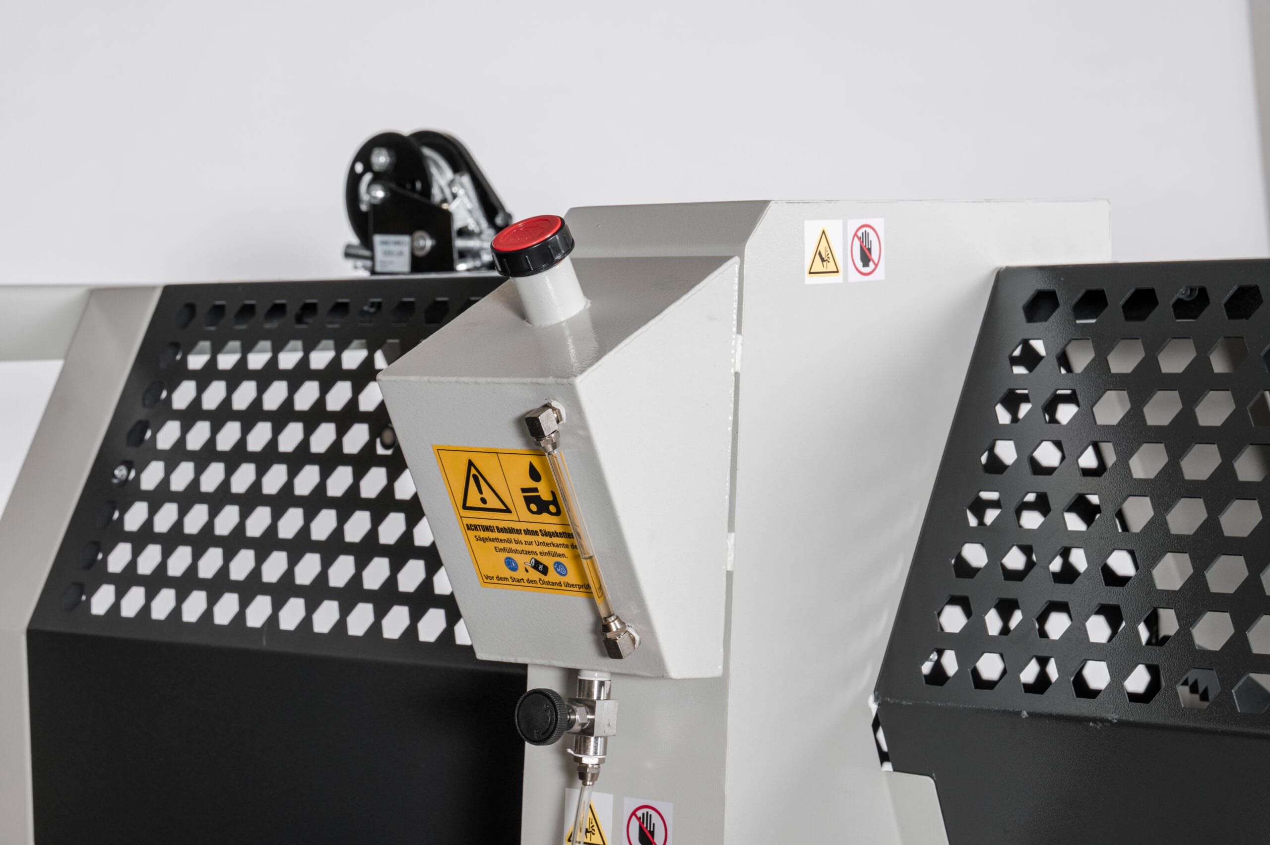Firewood processor Petrol 20ton splitter 50cm cut with Hydraulic controls Lumag SSA50020PROG - Image 8
