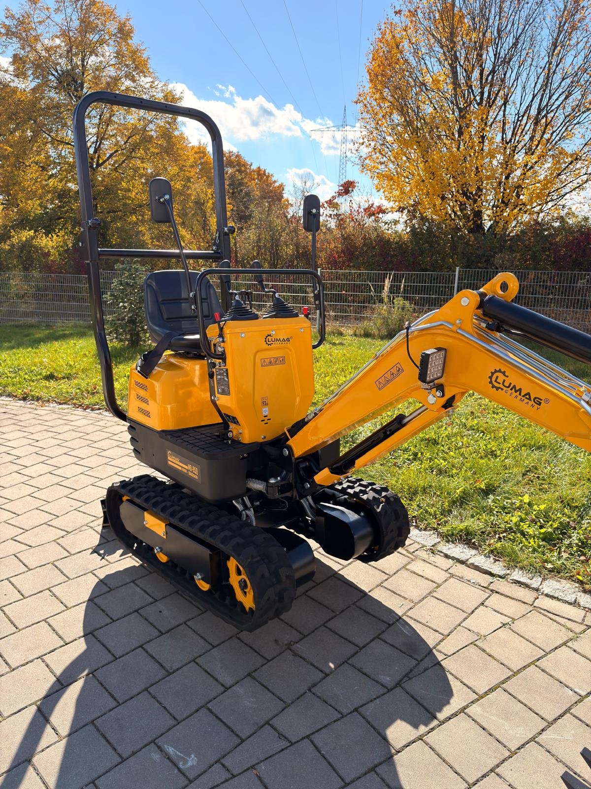 Mini Digger with ROPS 850KG Micro digger petrol engine - Image 8